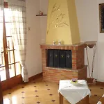 Alkmini Pensiune Áyios Dhimítrios