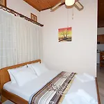 Alkmini Pensiune 3*