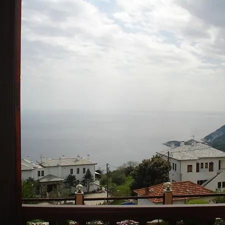 Alkmini Guest house