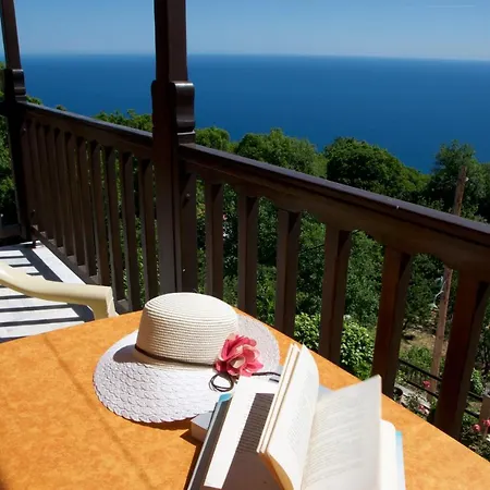Alkmini 2* Agios Dimitrios (Magnesia)
