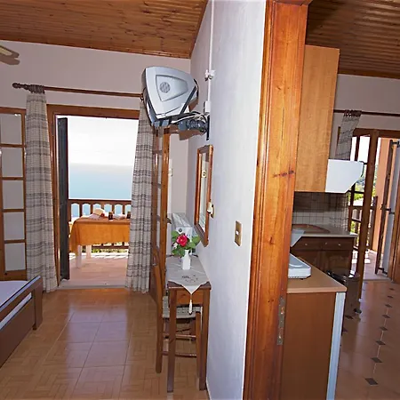 Alkmini Guest house Agios Dimitrios (Magnesia)