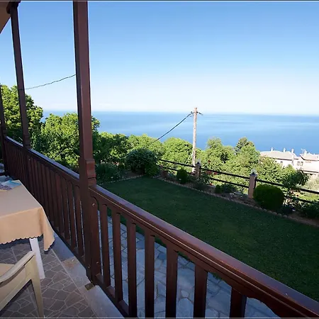 Alkmini Guest house 3*